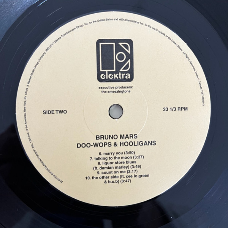 Bruno Mars - Doo-Wops & Hooligans (USA & Canada 2024)